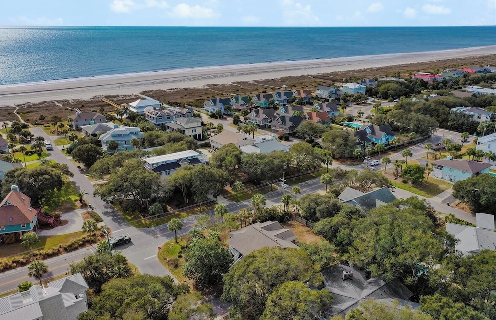 11 43rd Avenue by Avantstay Pool + Close to Beach!