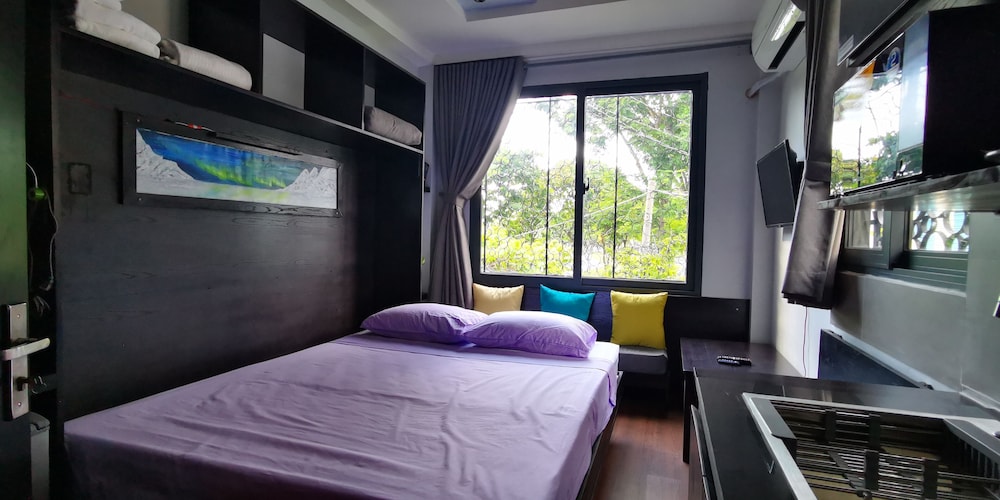 Cozy Riverview