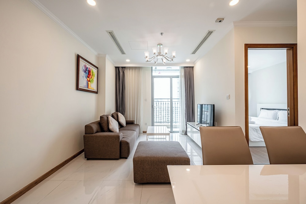 PD Pristine Apartment Landmark Plus
