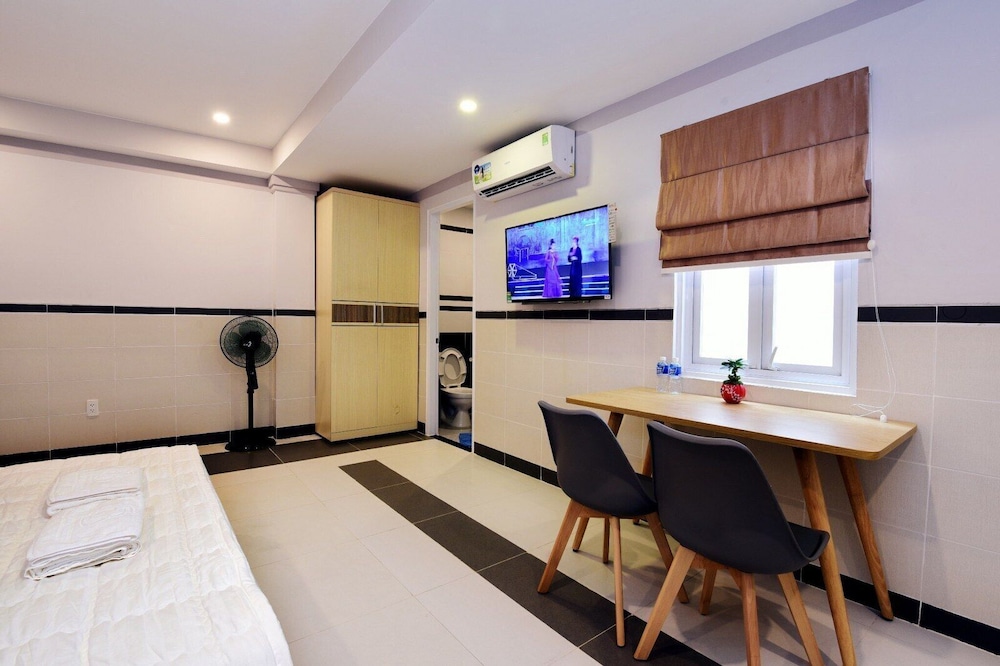 BinBin Hotel 5 - Near Lotte Mart D7