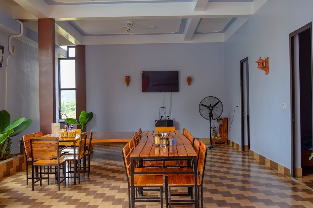 Phong Nha Hillside View Bungalow view 3