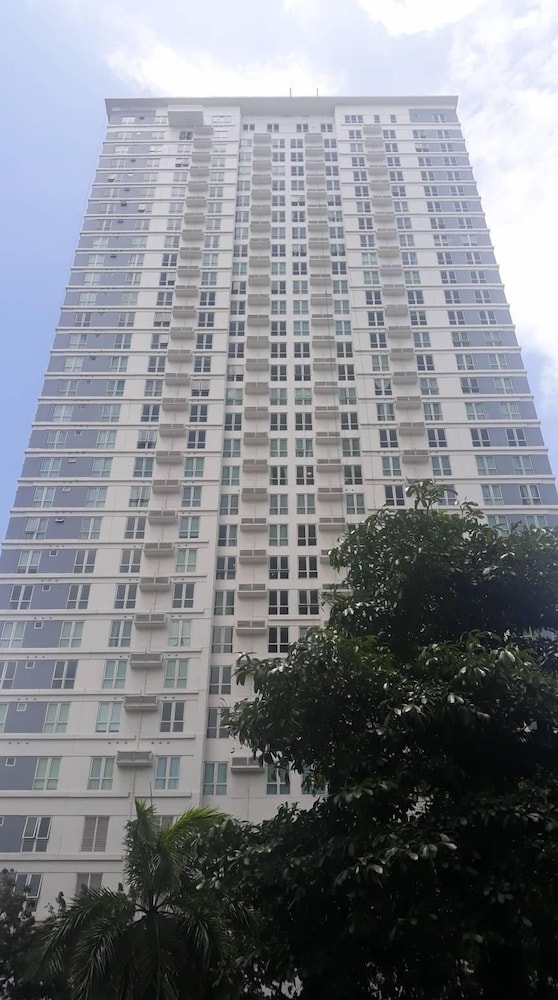 Solinea Tower 1 view 5