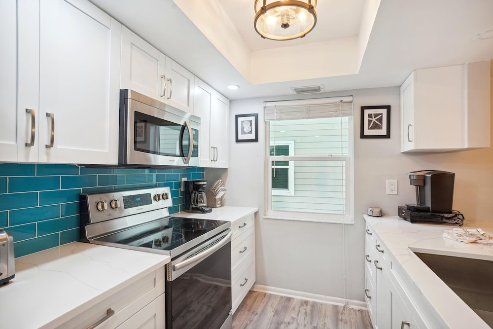 Pelican Pointe 2A