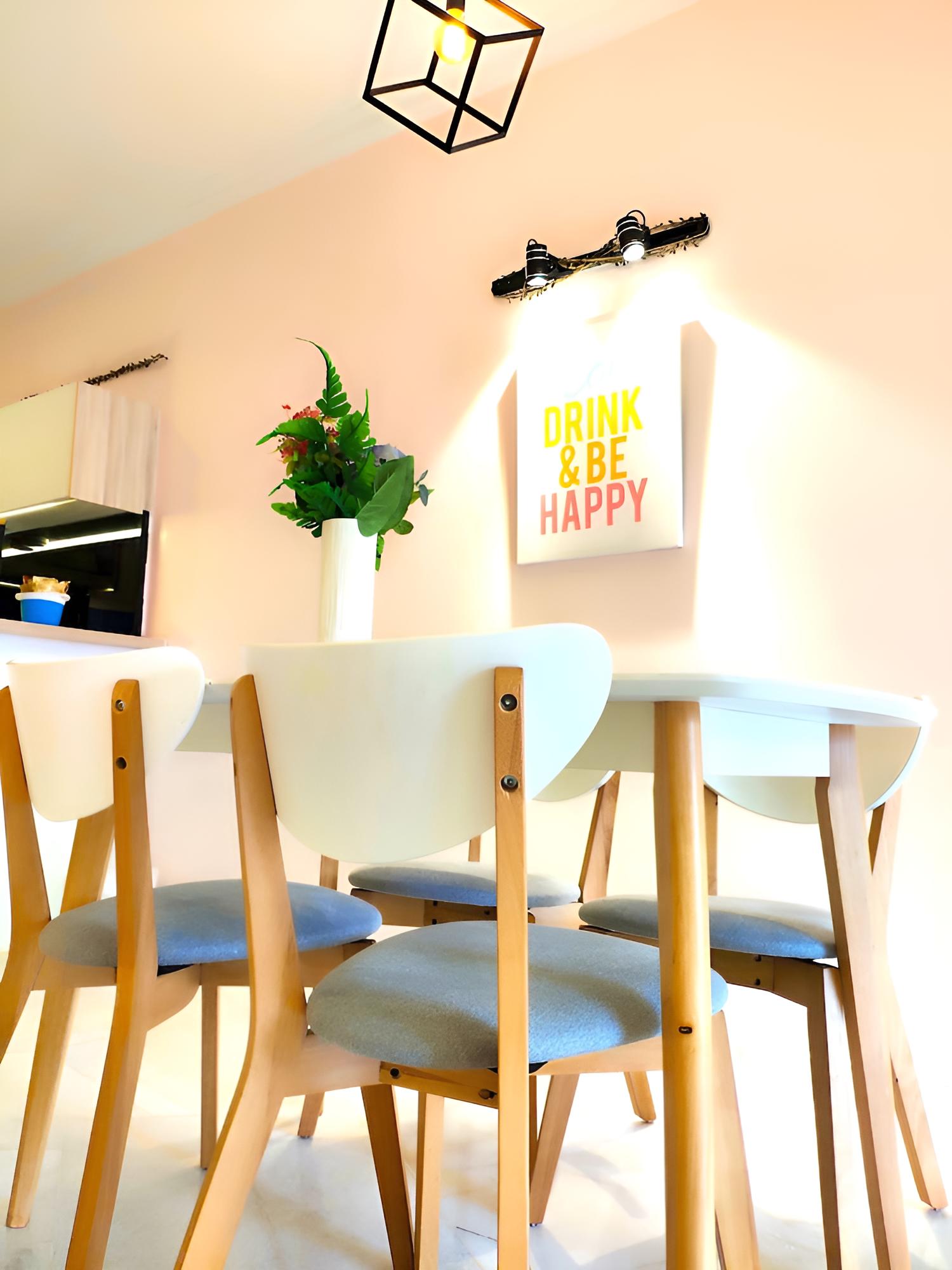 Quaint Ampang - Megan Ambassy
