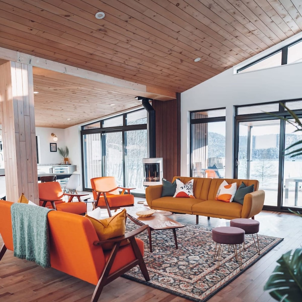 Lakeview Mid Century Luxury Cottage Citq 311414