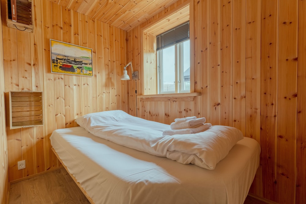 Lítlastova | A Charming Boathouse Getaway