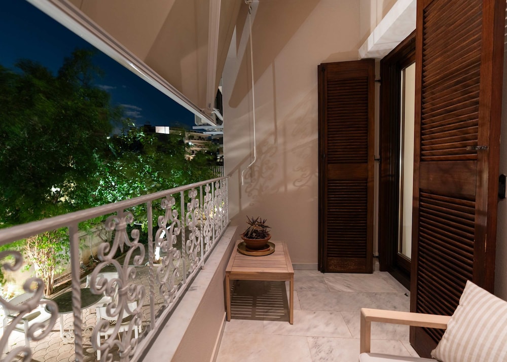 Athens Stylish Studio Your Escape Near the Beach