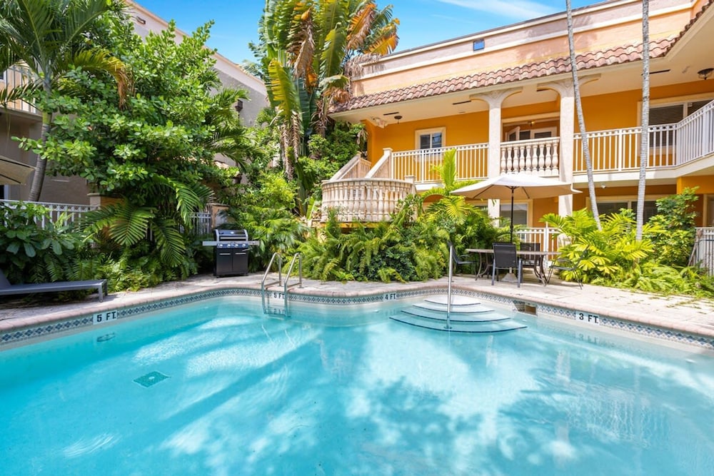 Relaxing Beach Apt in las Olas Blvd