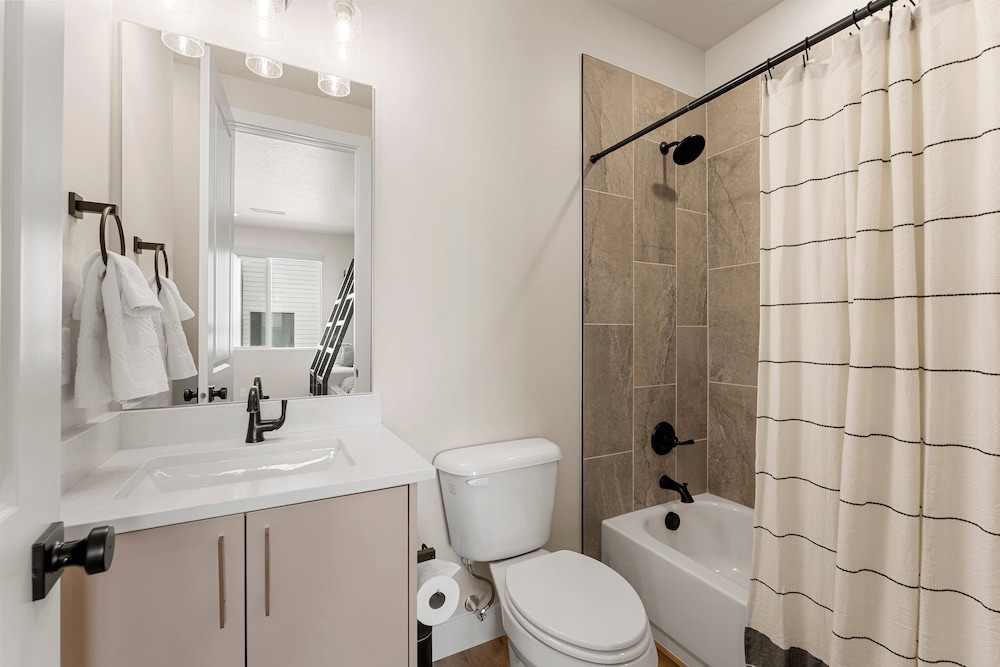 Starlight Sanctuary 4 Bedroom Townhouse