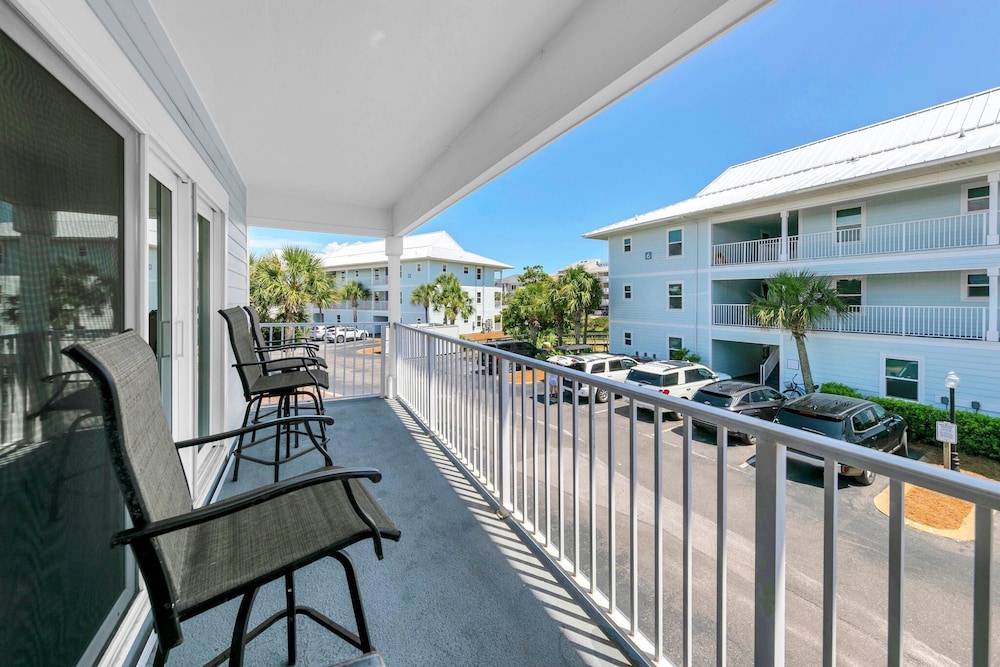 Beachside Villas 523