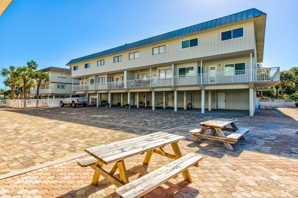 Gulfside Villas 3