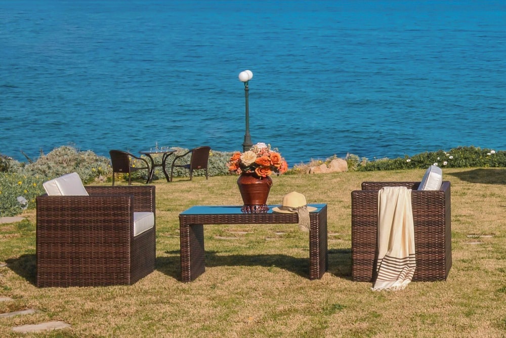 Artemis beachfront Villa