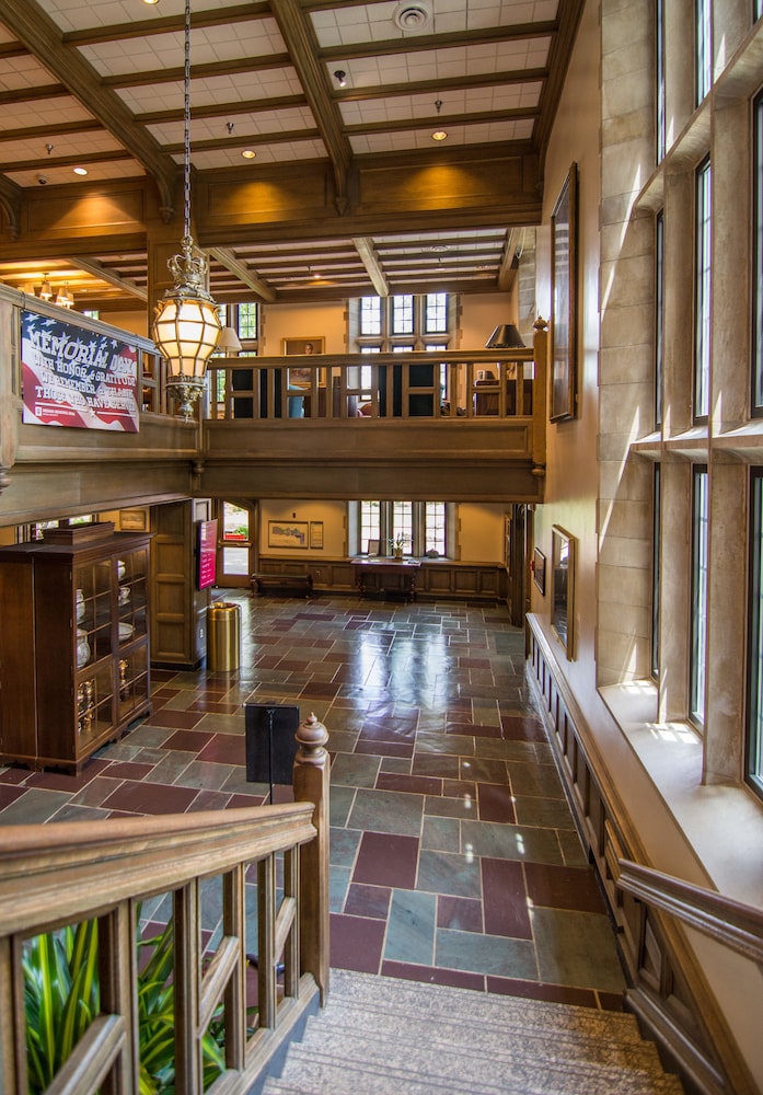 Bloomington Vacations - Biddle Hotel and Conference Center - Property Image 3