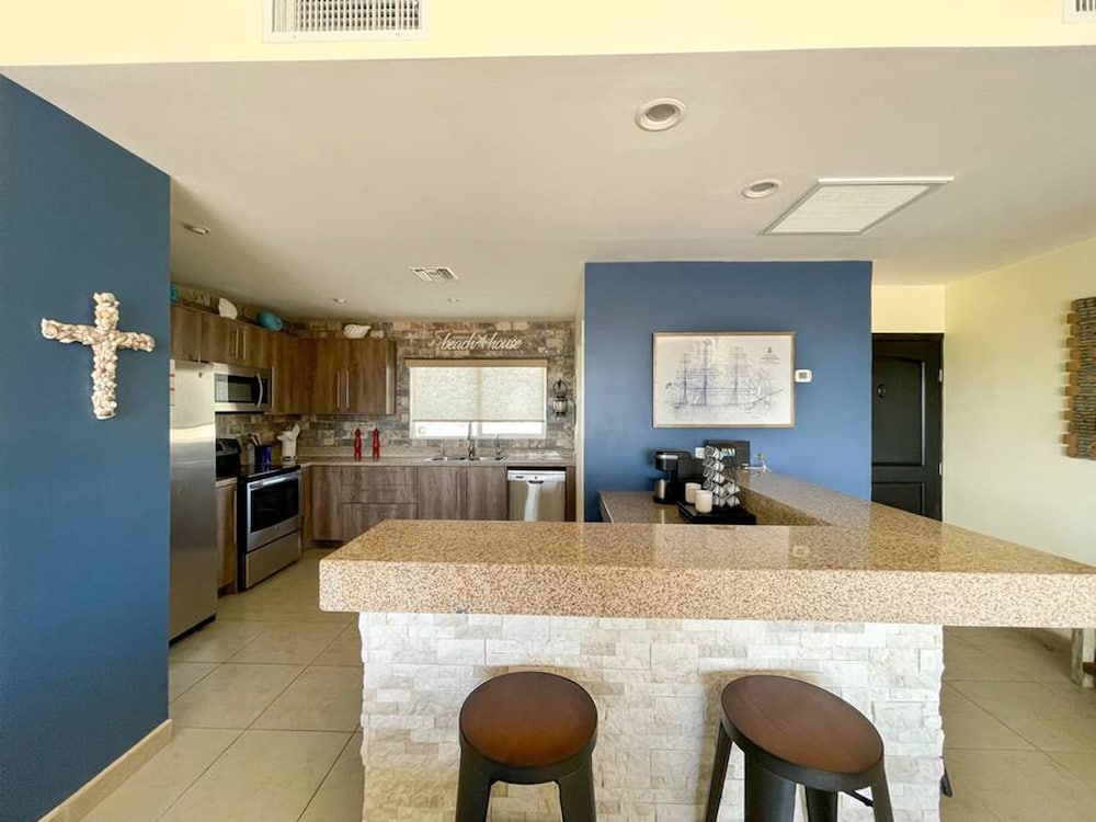 Glamorous Fully Equipped Condo With Amazing Sunset