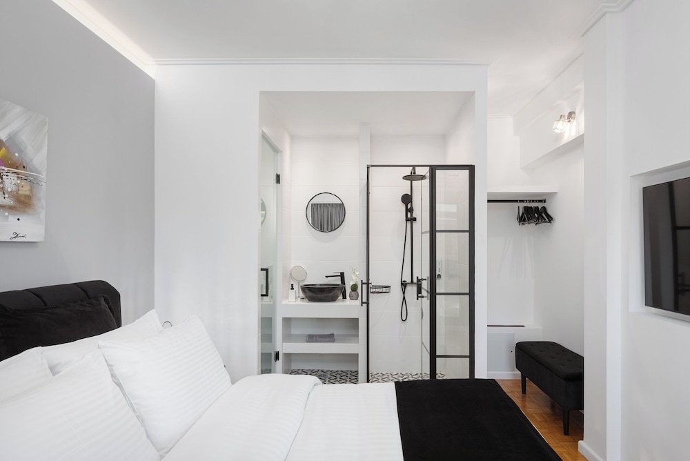 Athens Golden Light Premium Residence