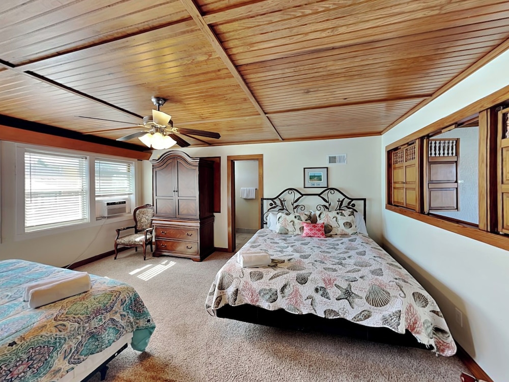 The Seagulls Nest by Silver Sands Vacation Rentals