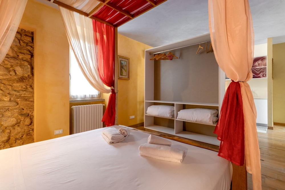 Borgo al Sole 3 by Wonderful Italy