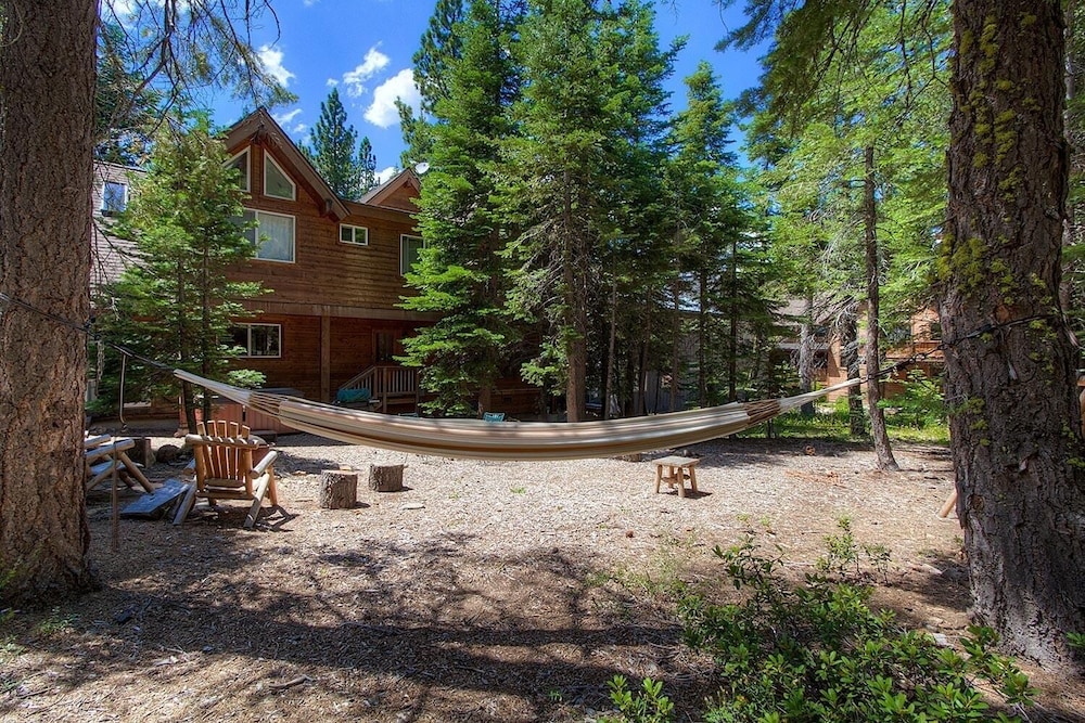 Knotty Pine Retreat 3 Bedroom Home view 3