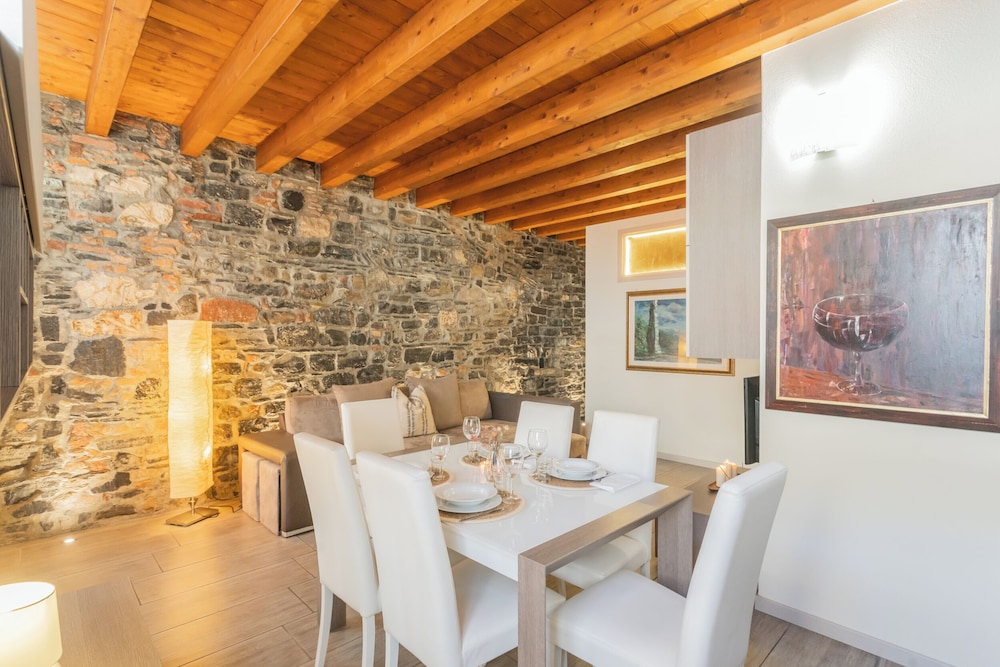 Domus in Como by Rent all Como