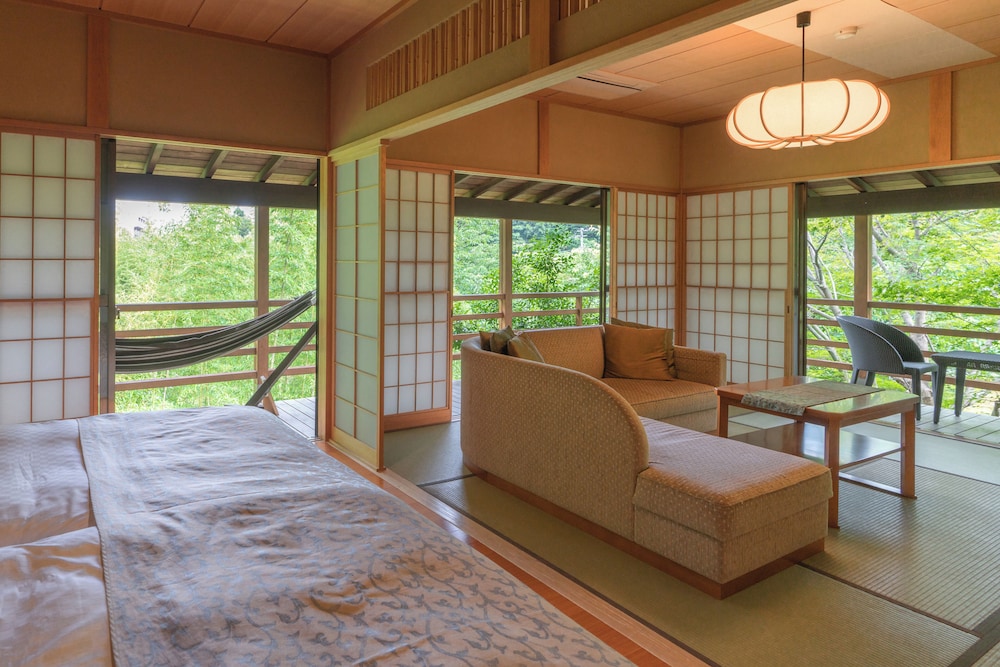 Narashino no sato Gyokusui -6 years or older-