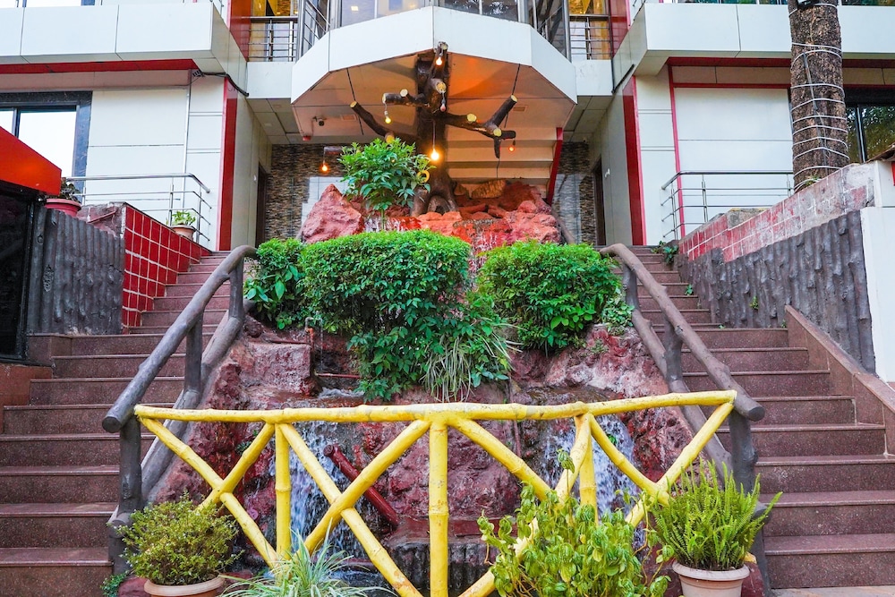 Hotel Kumar Plaza
