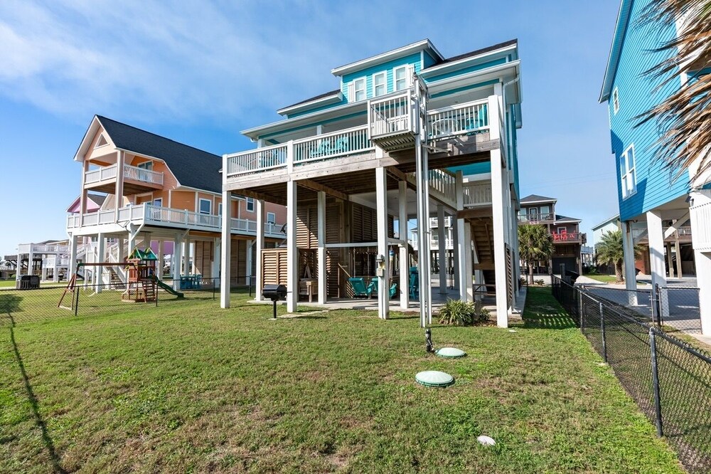 Crystal Breeze 3 Bedroom Home