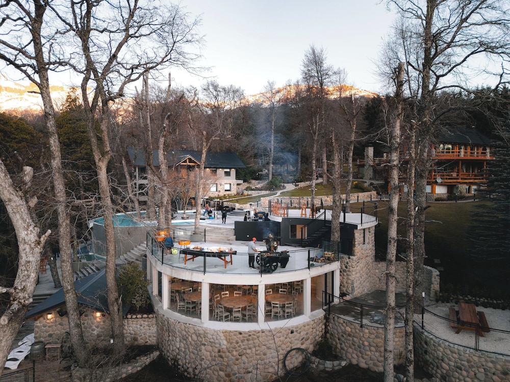 Rotui Luxury Village