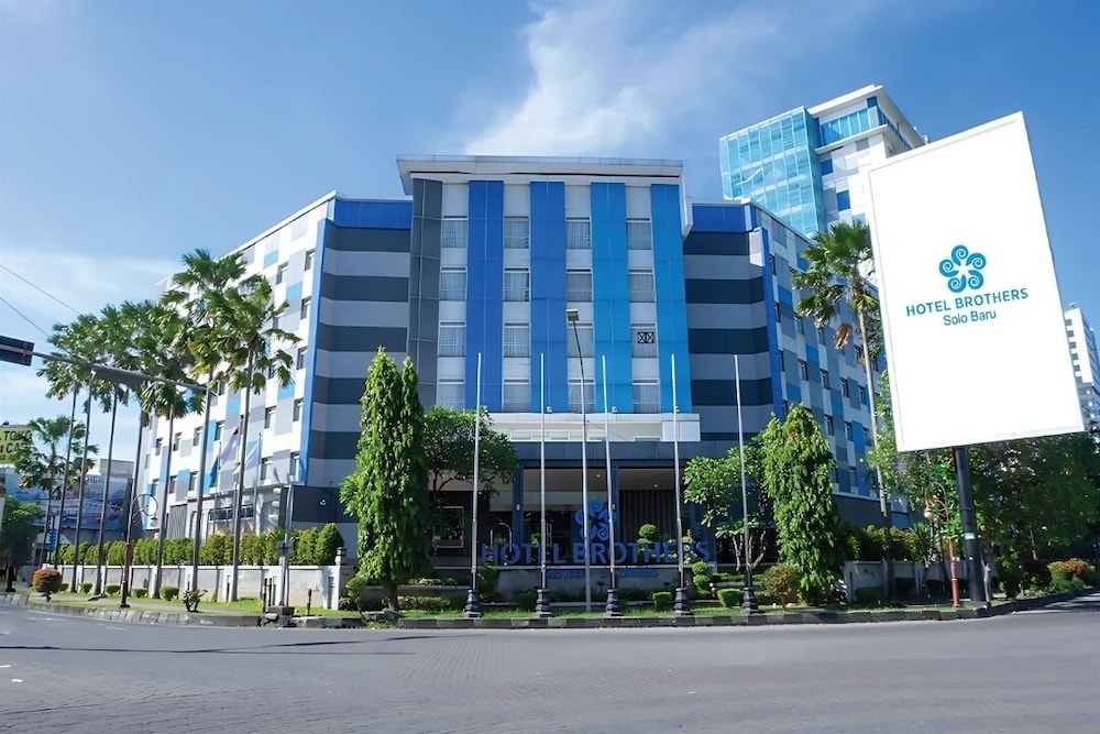 Hotel Brothers Solo Baru
