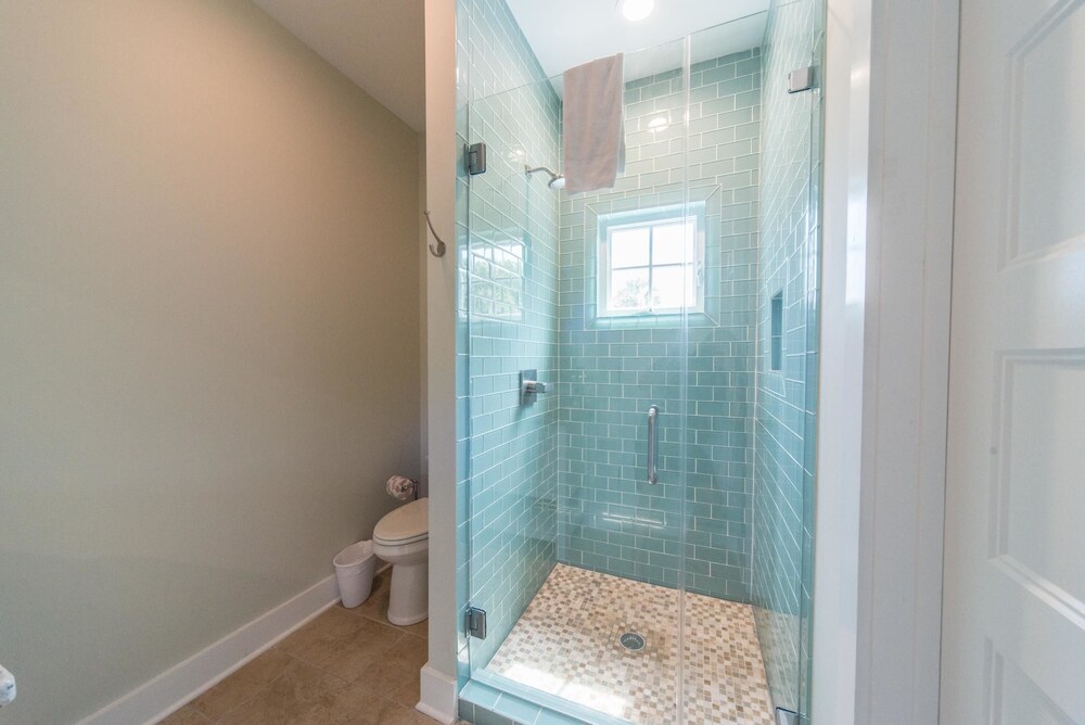 E Ashley A 121 4 Bedroom Holiday Home By My Ocean Rentals