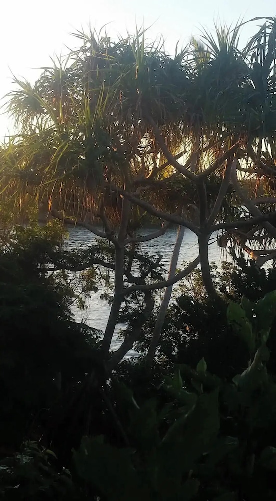 Mahina Lodge