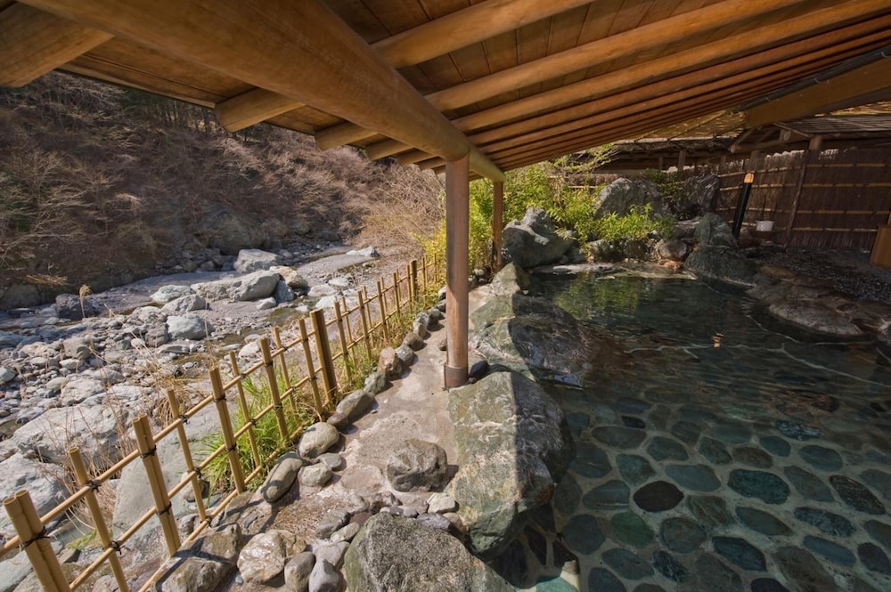 Nishiyama Onsen Keiunkan 21
