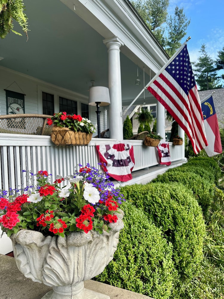 Abbington Green Bed & Breakfast Inn