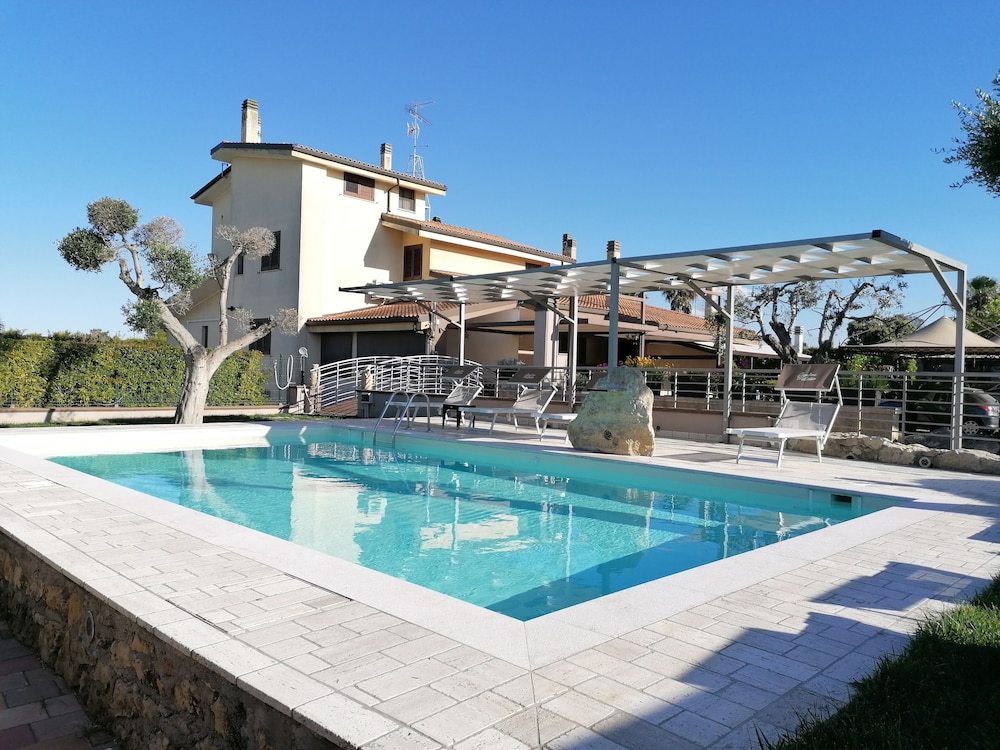 Giardini di Marzo Lecce B&B