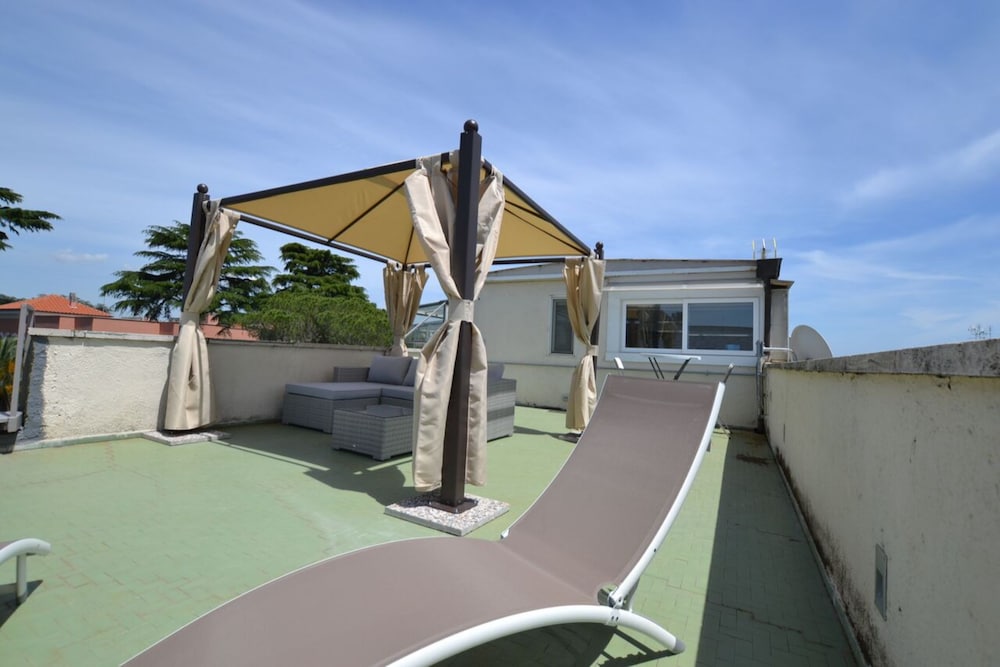 Wonder Penthouse Attic