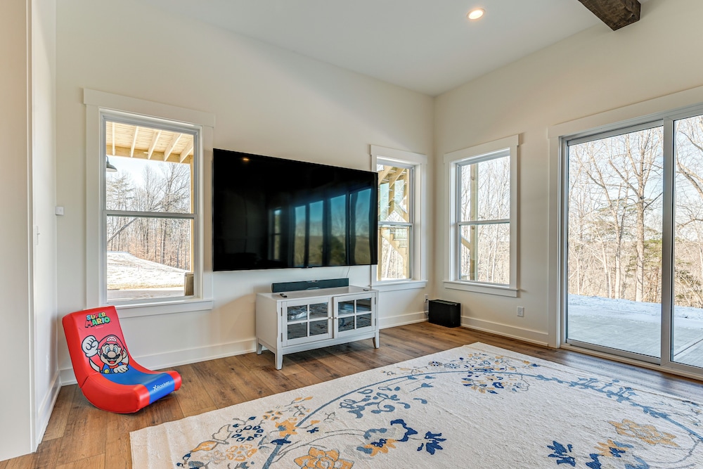 Spacious Home in Paradise Grove Nolin Lake!