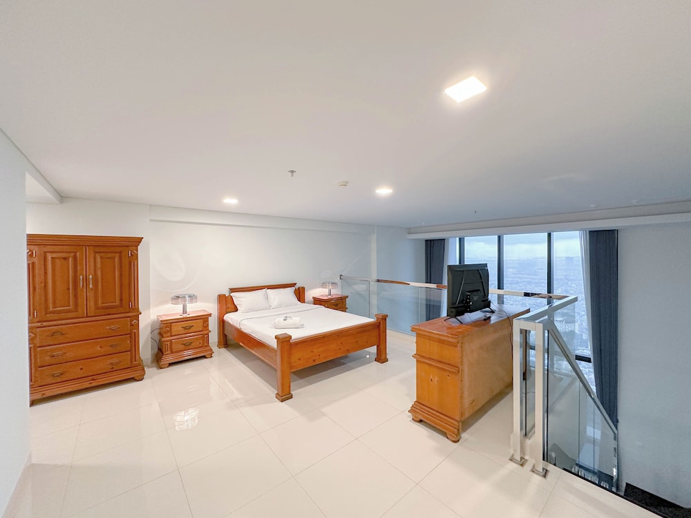 Spacious and Modern Studio SOHO Apartment at VieLoft SOHO and SKY Residence