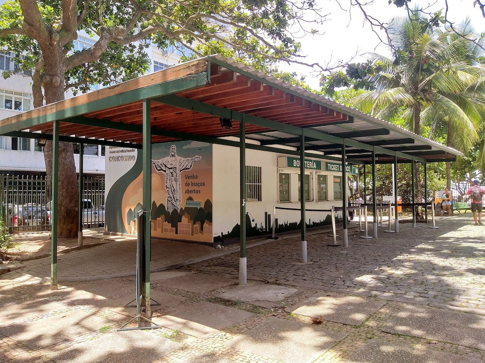 Plaza Copacabana - Conforto e Praia.