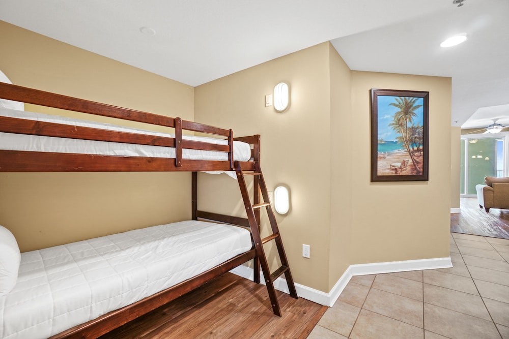 Grand Panama Beach Resort by Panhandle Getaways
