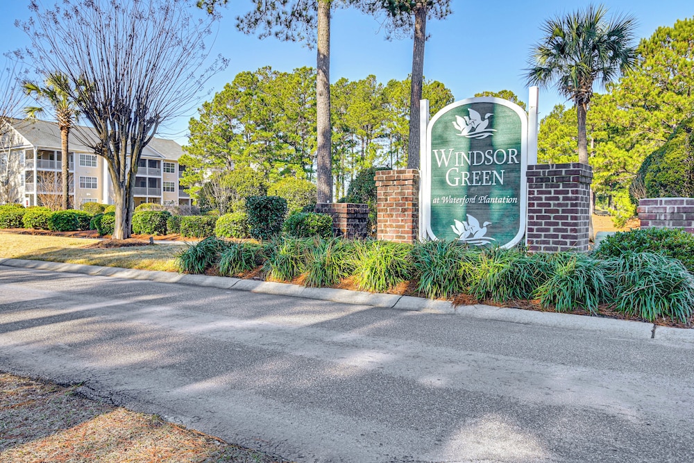 8 Mi to Boardwalk & Beach: Windsor Green Condo!