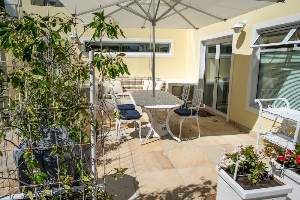 Constantia Cottages