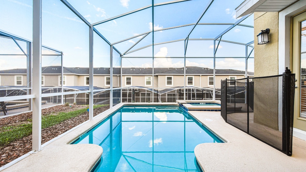 Championsgate Luxury Townhome Private Pool Game