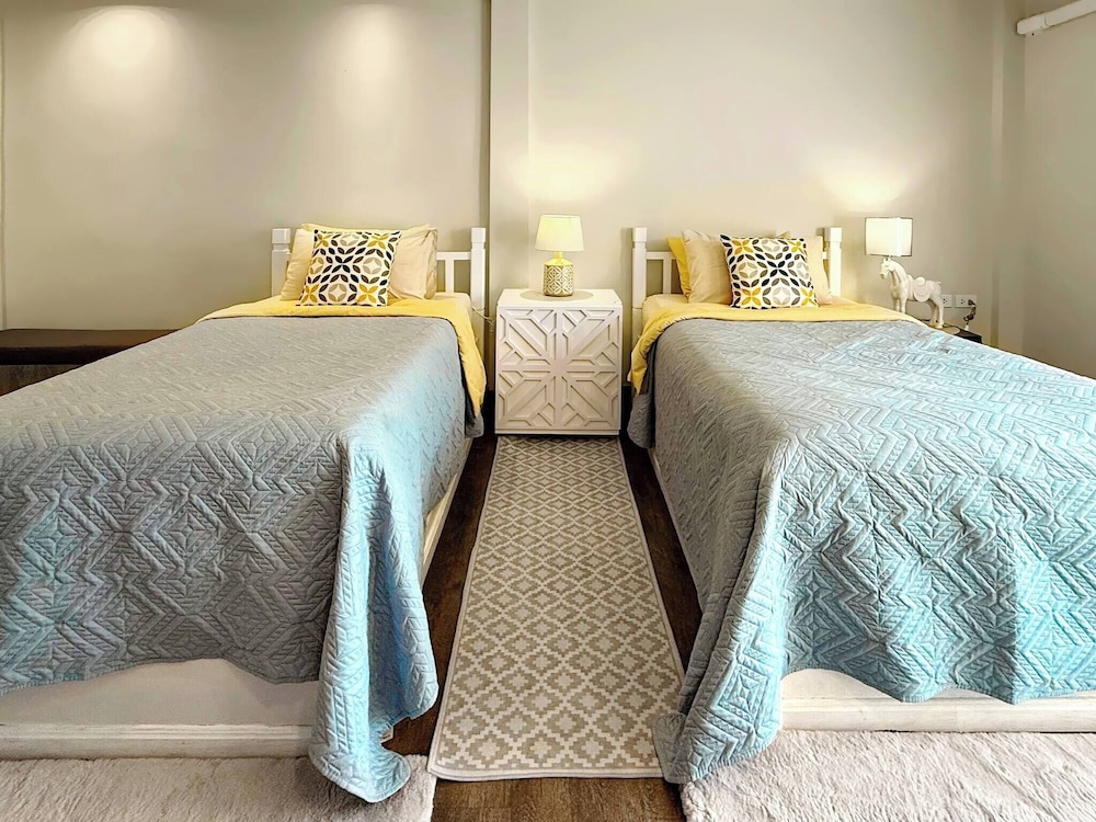 Stylish 3-bedroom Townhome in Heart of Bangkok