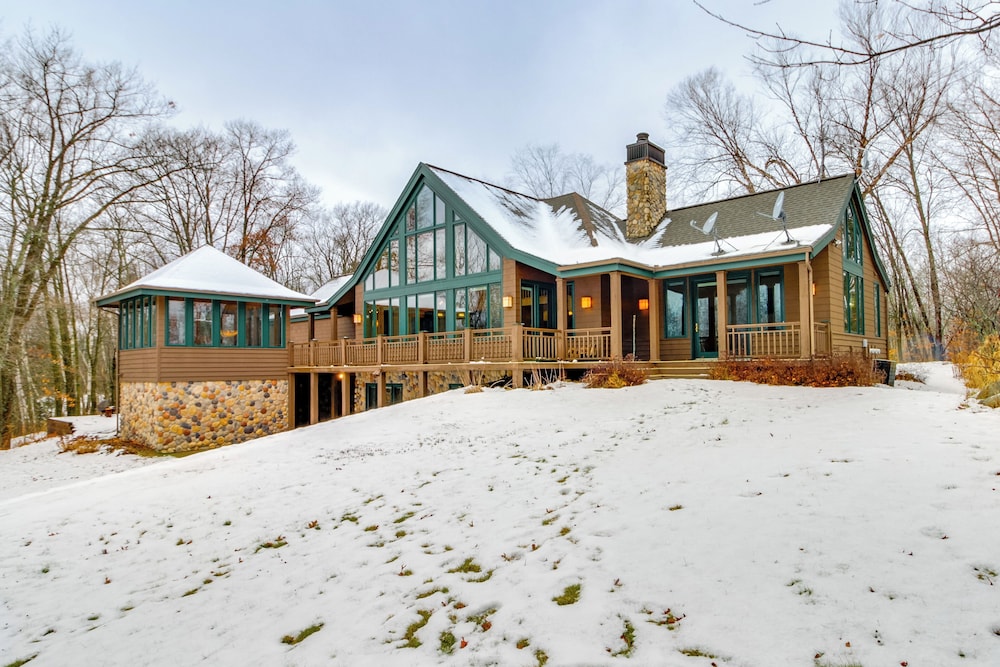 Private Lake & Trail Access: Home in Jacobson!
