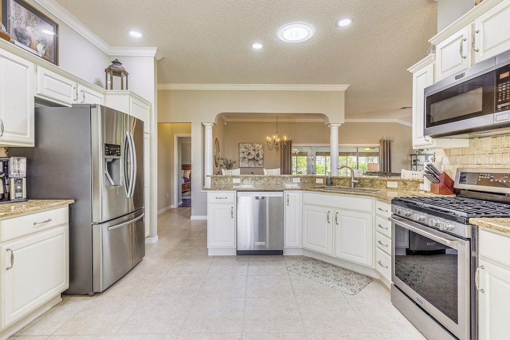 Near Golf Courses: Home w/ Sunroom in The Villages