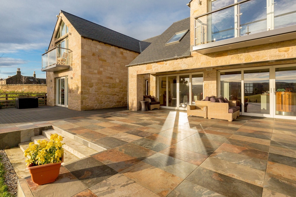The Queens View Luxury B&B