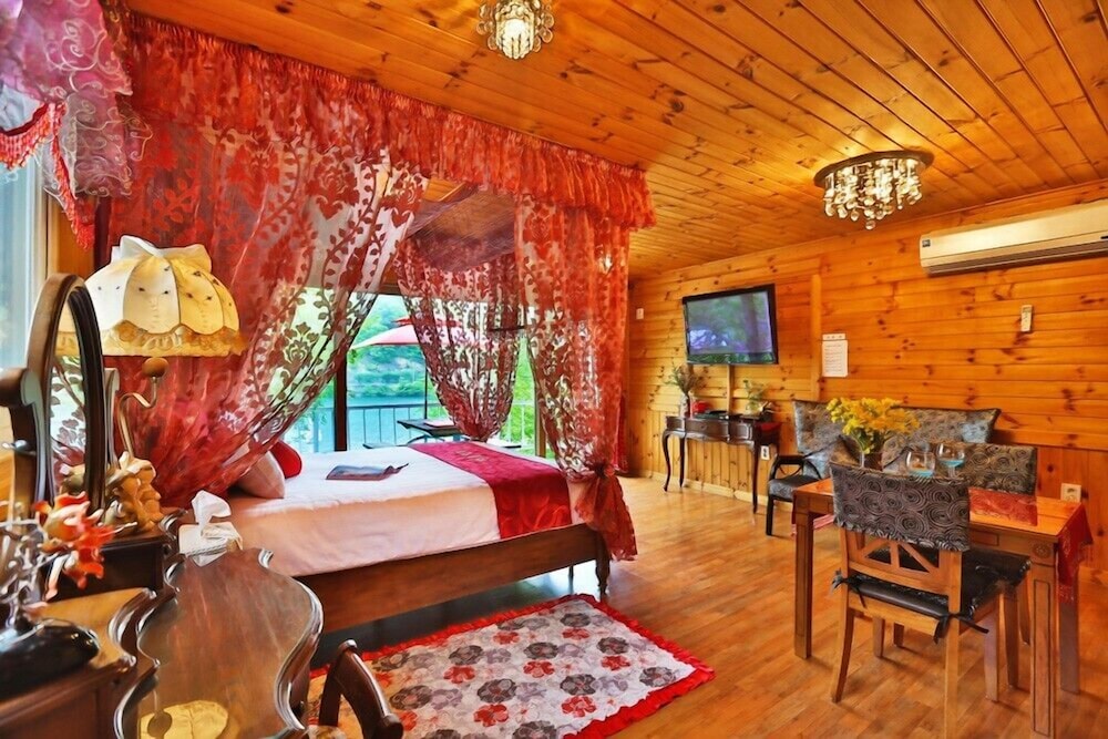 Cheungpungmyungwol Pension view 5