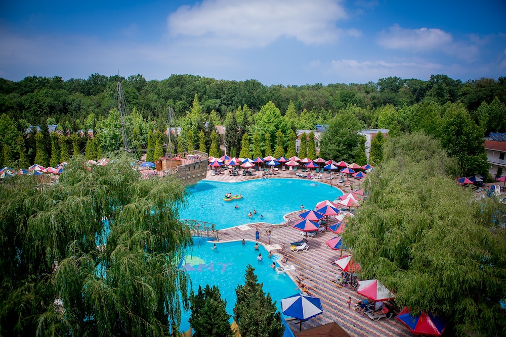 Atlant Holiday Village