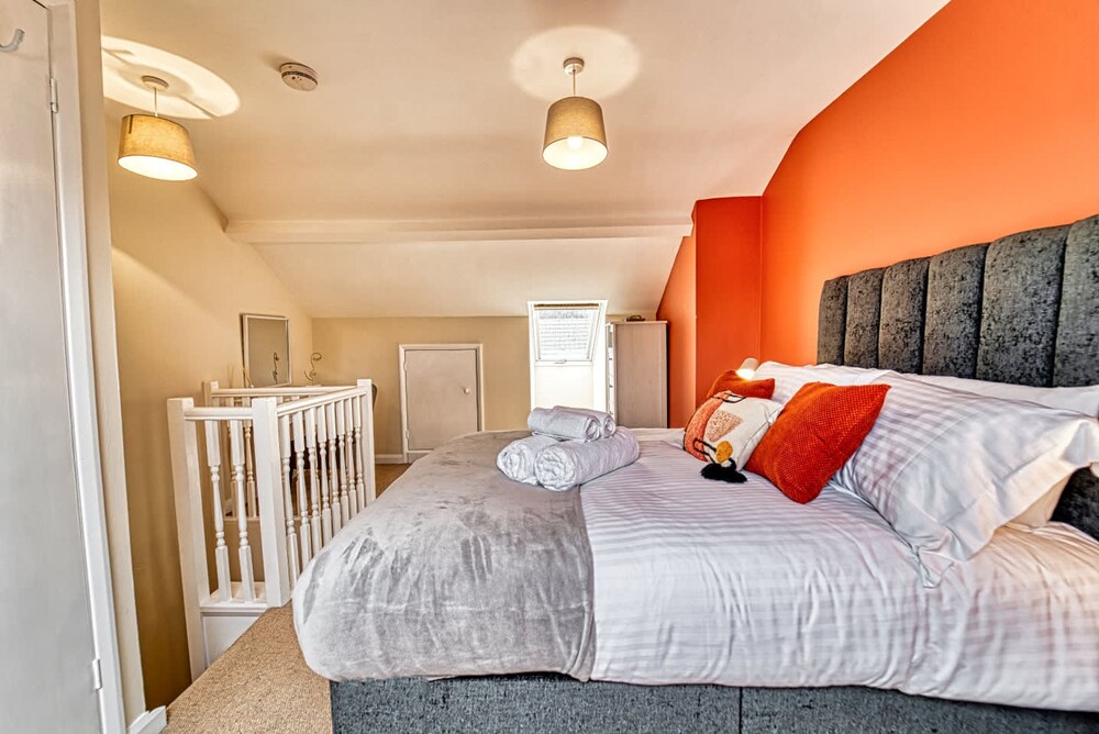 Host Stay Southfield Residence