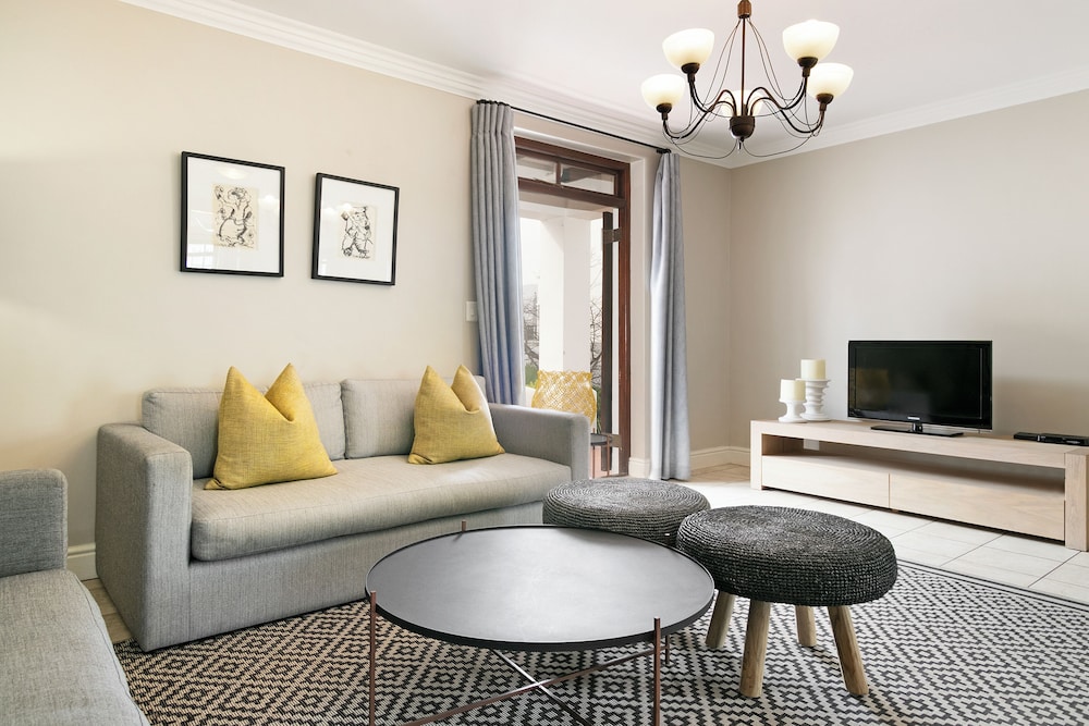 Winelands Golf Lodges at De Zalze