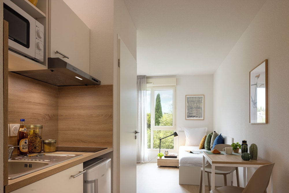 Montpellier Vacations - Apparteo Montpellier - Property Image 34